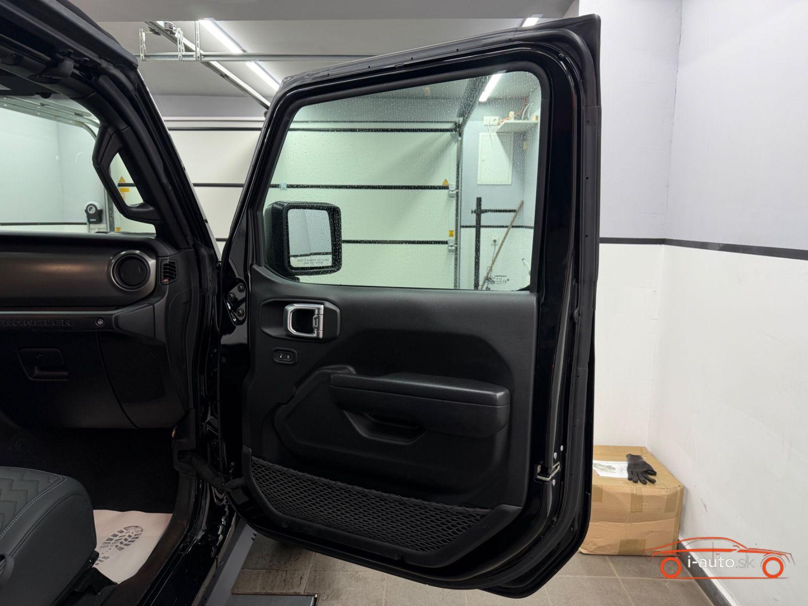 Jeep Wrangler 3.6 V6 eTorque 4X4 Sport S za 46500€