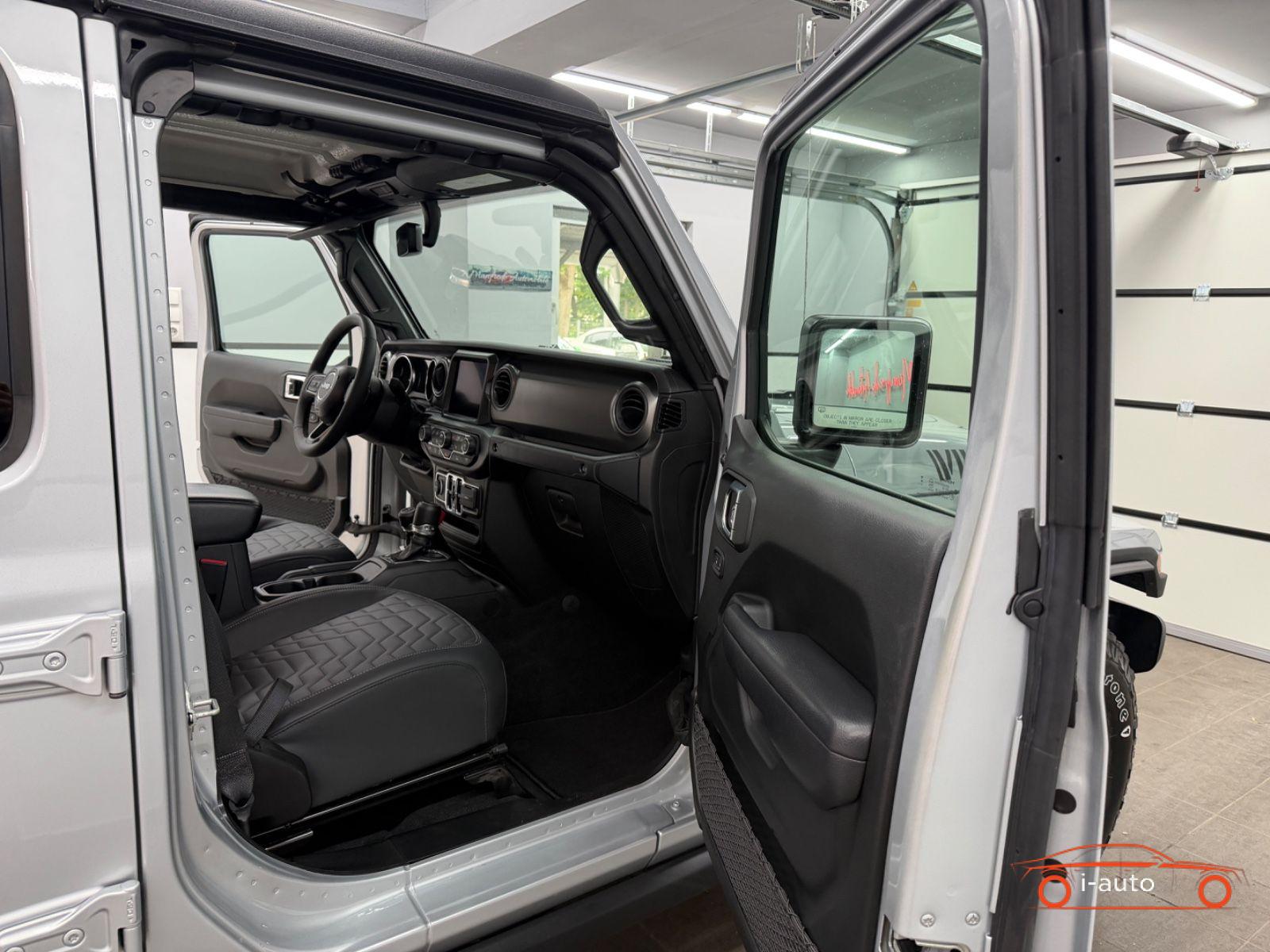 Jeep Gladiator 3.6 V6 Sport 4x4 Willys za 49800€