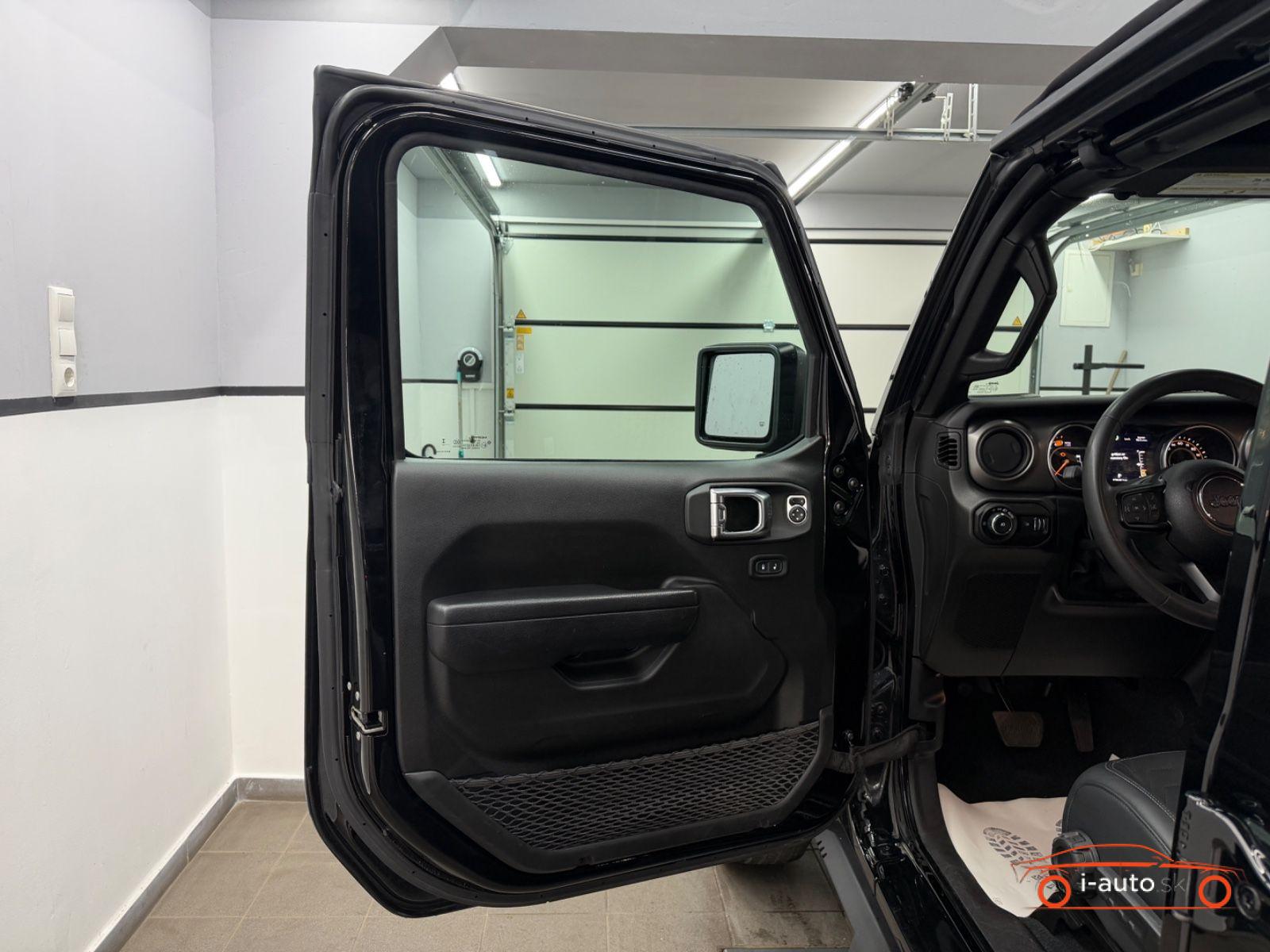 Jeep Wrangler 3.6 V6 eTorque 4X4 Sport S za 46500€