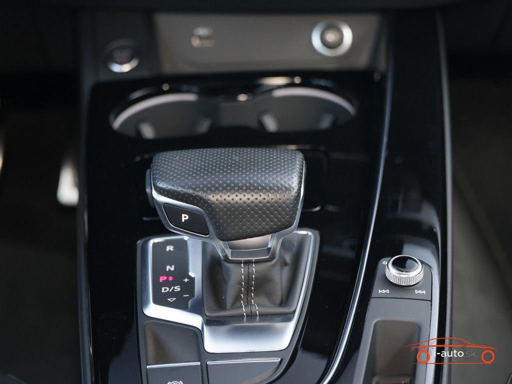 Audi A5  40 TFSI quattro S line za 40500€