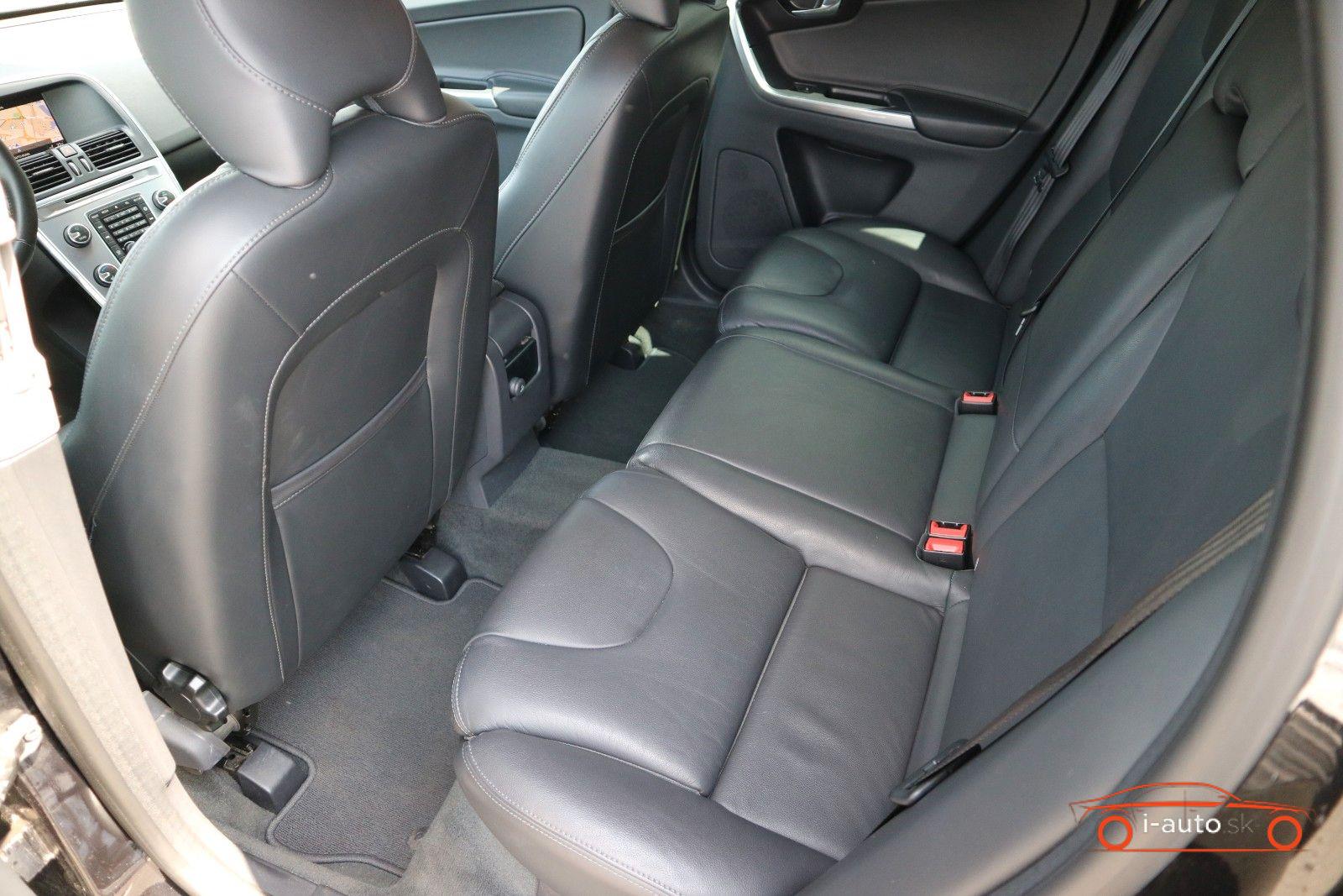 Volvo XC60 2.0 Diesel Kinetic za 17100€