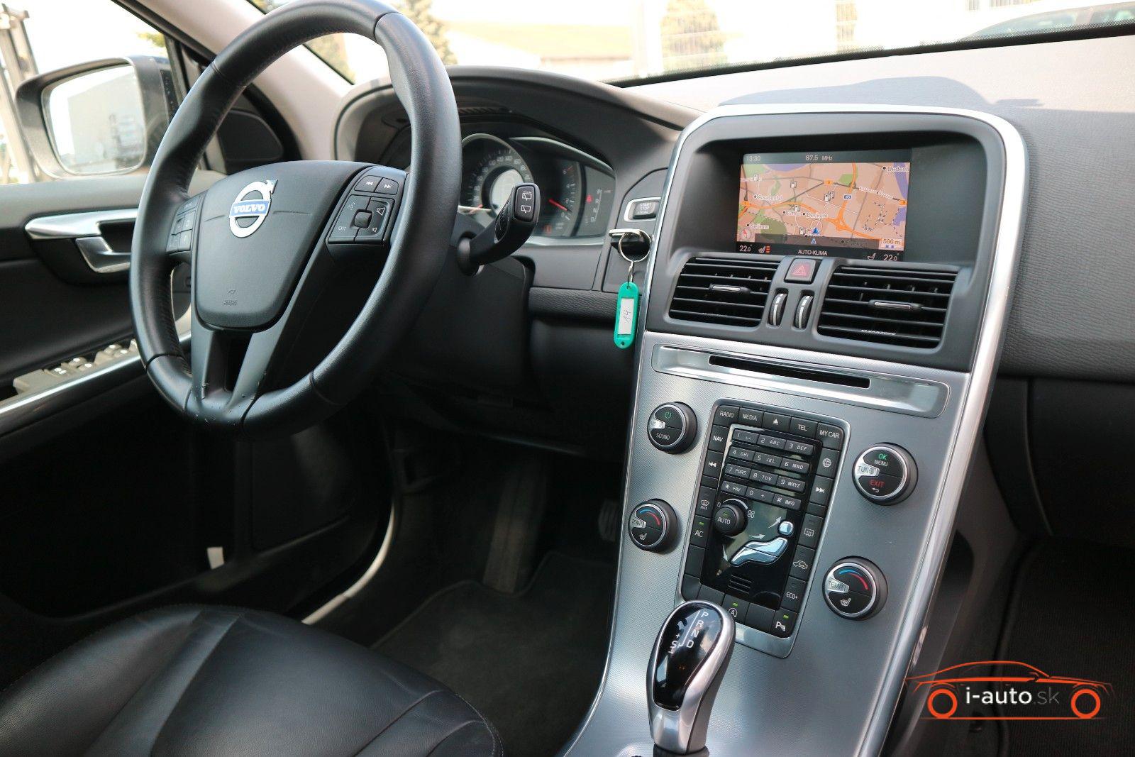 Volvo XC60 2.0 Diesel Kinetic za 17100€