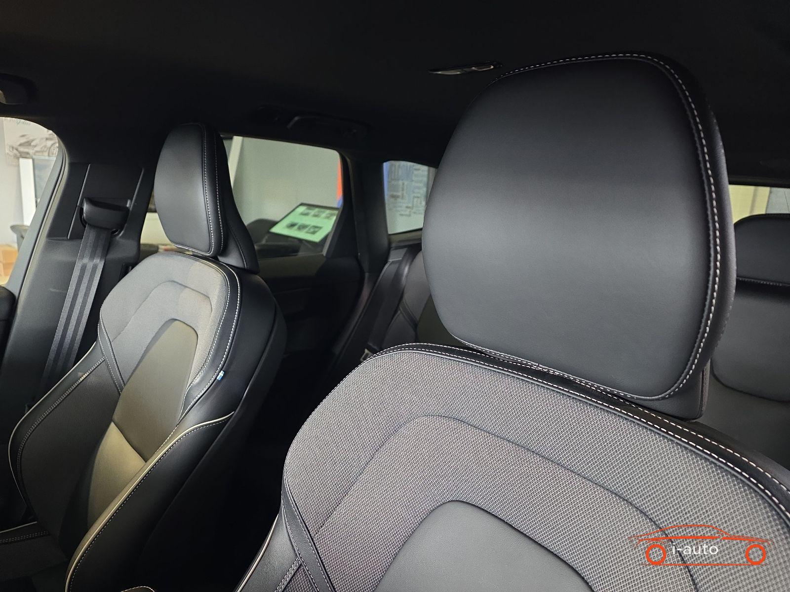 Volvo XC60 B4 R-Design za 34500€