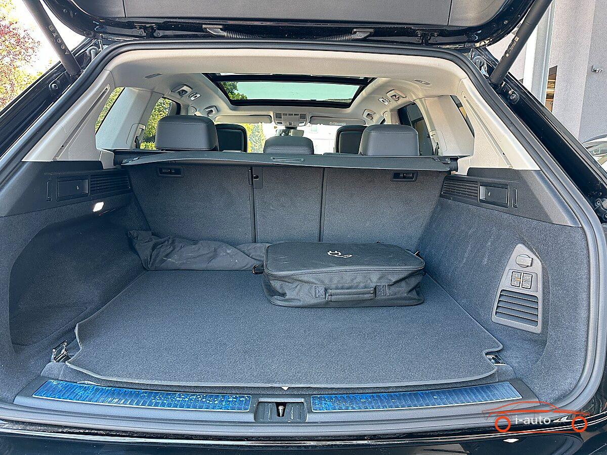 Volkswagen Touareg 4Motion V6 TSI eHybrid PHEV Elegance  za 64000€