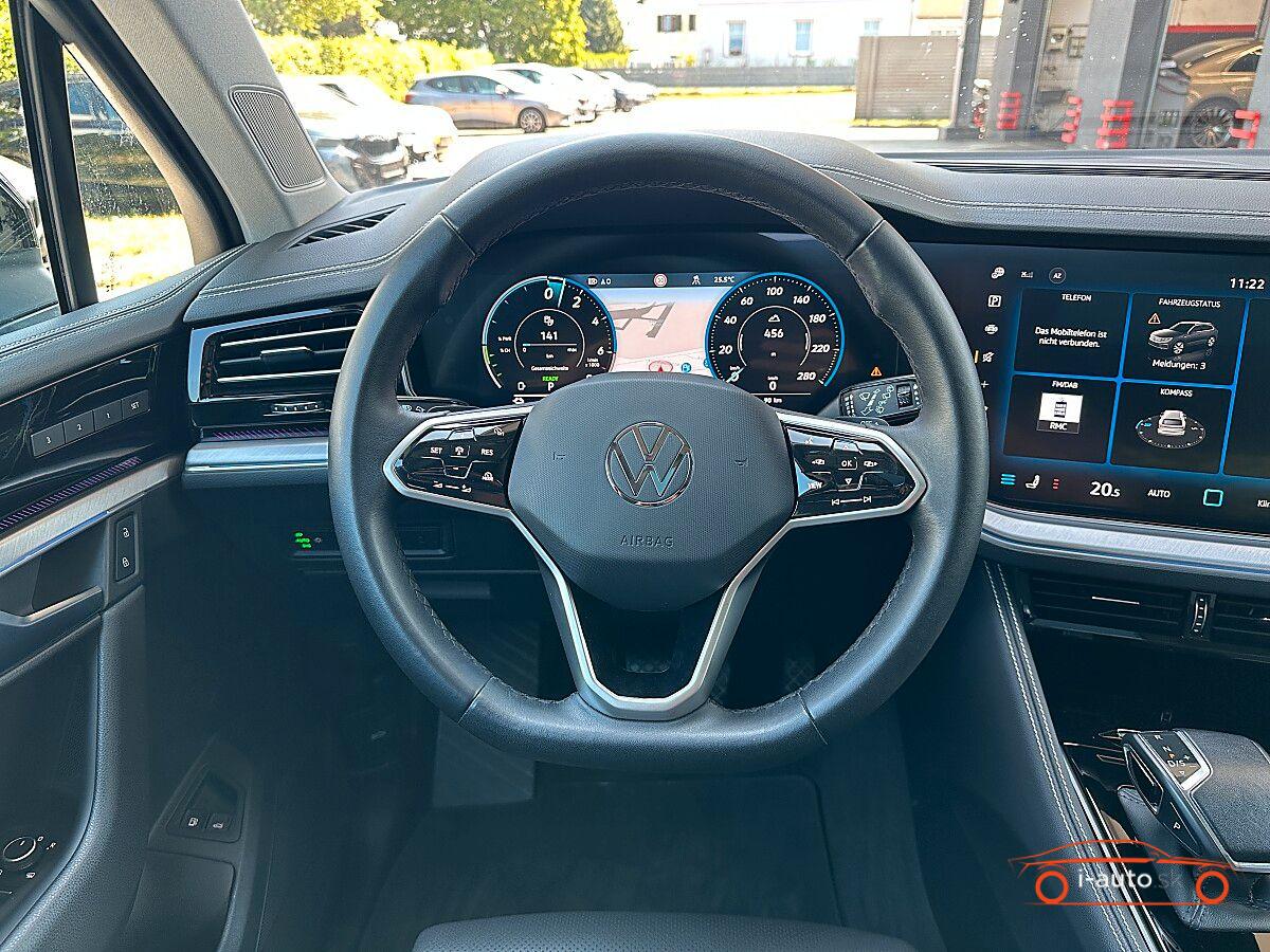 Volkswagen Touareg 4Motion V6 TSI eHybrid PHEV Elegance  za 64000€