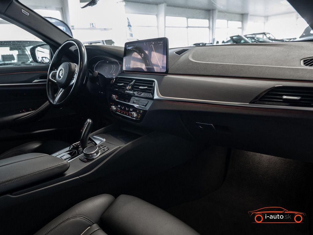 BMW 540 540 d Touring xDrive M-Sport Pro za 49500€