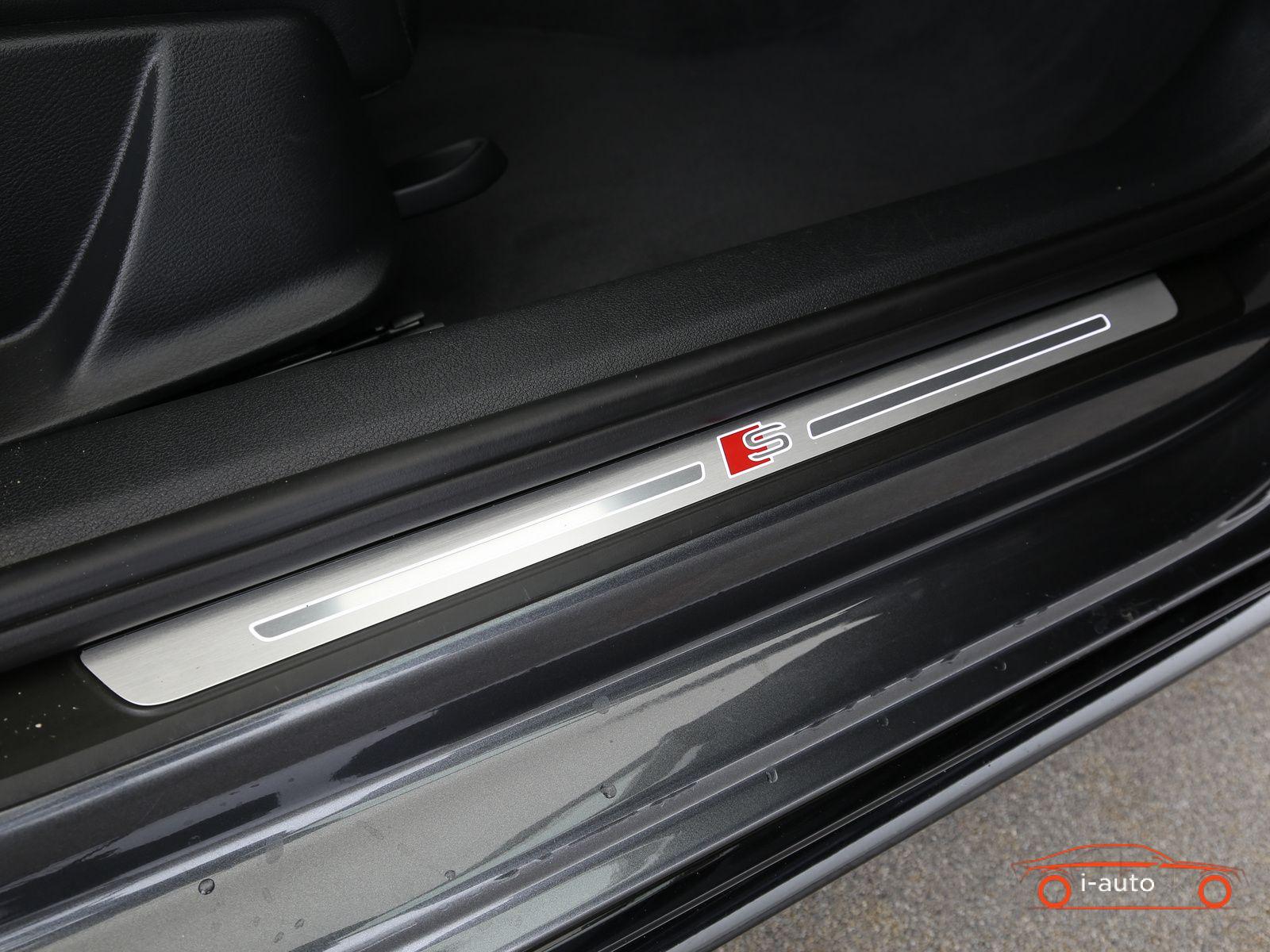 Audi A4  45 TFSI quattro S line S tronic za 35300€