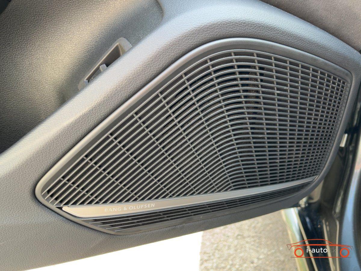 Audi A4 Avant 45 TFSI quattro S line  za 34800€