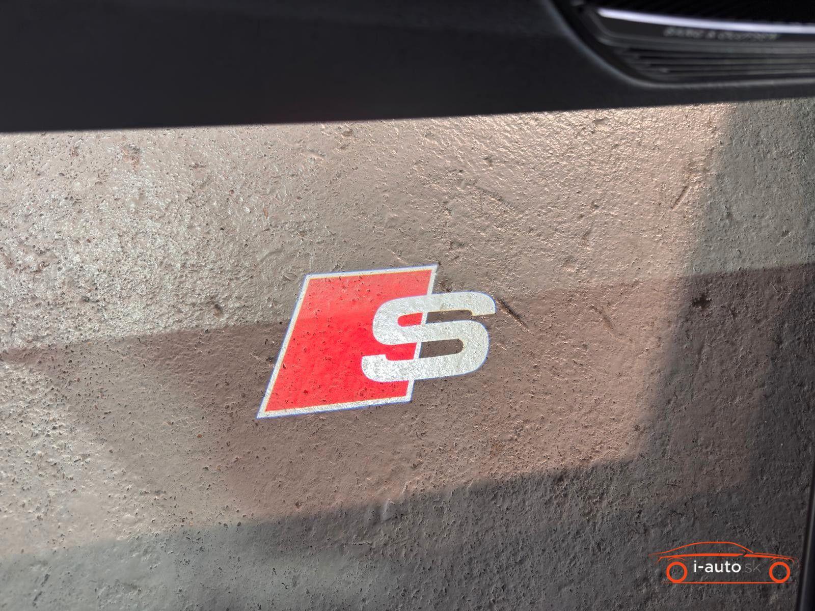 Audi A4 50TDI quattro Comp. S line  za 37500€