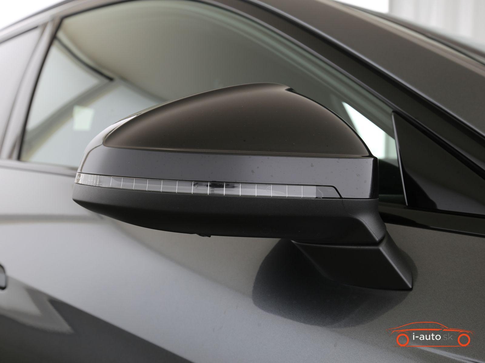 Audi A4  45 TFSI quattro S line S tronic za 35300€