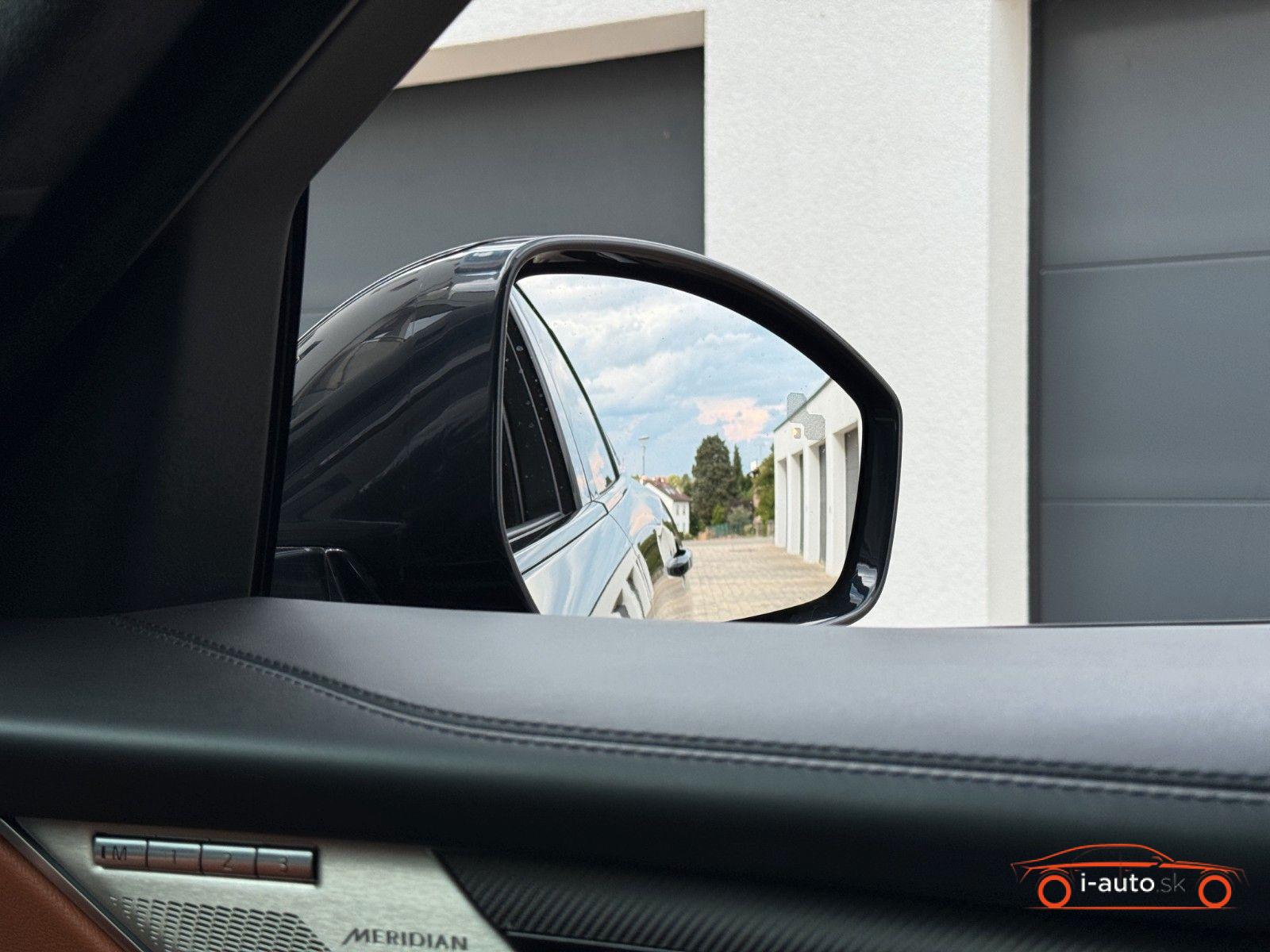 Jaguar F-Pace P550 AWD SVR za 52500€