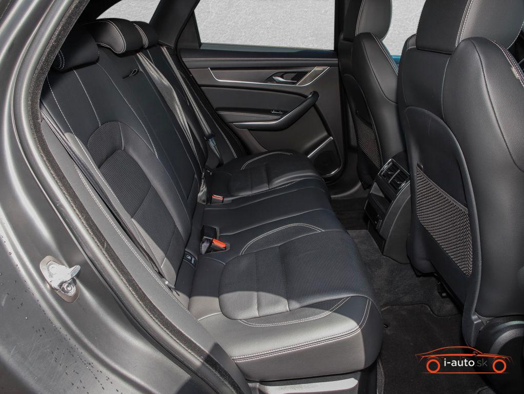 Jaguar F-Pace D200 R-Dynamic SE za 36300€