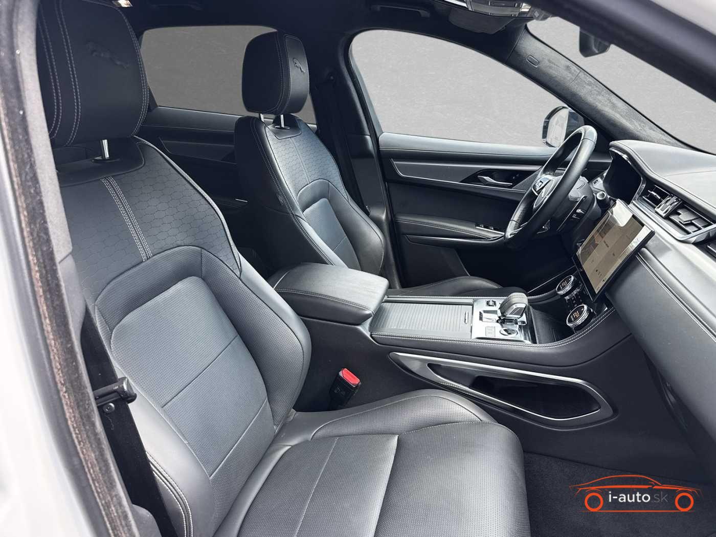 Jaguar F-Pace D300 AWD R-Dynamic SE  za 43000€
