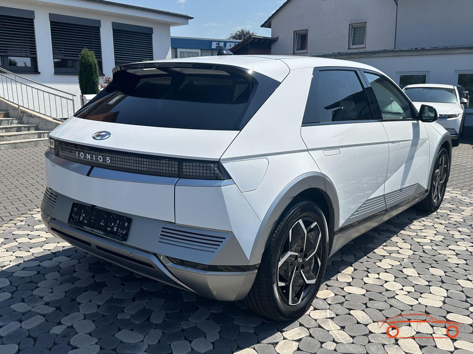 Hyundai IONIQ 5 Techniq 4WD  72,6kWh za 28700€