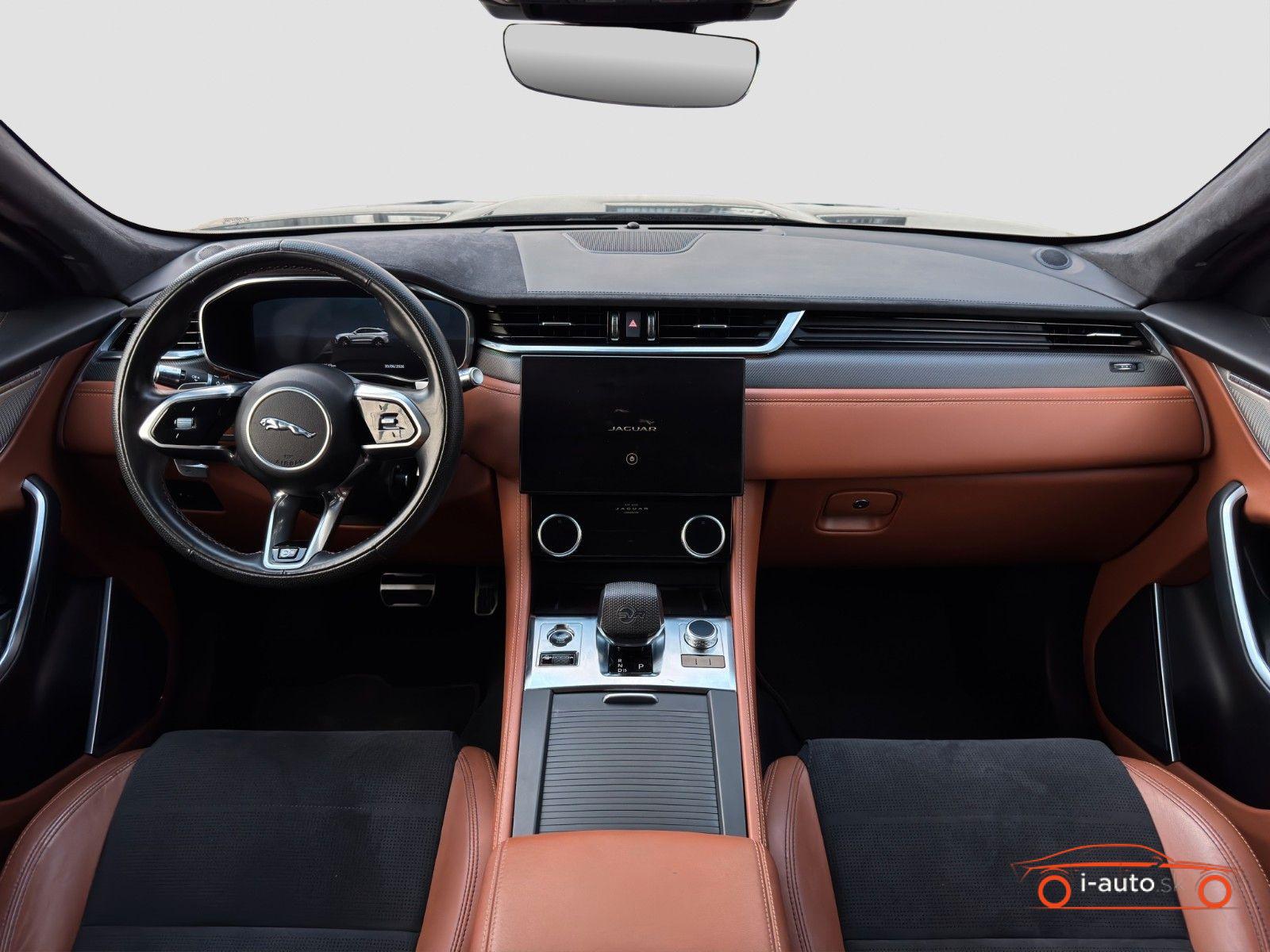 Jaguar F-Pace P550 AWD SVR za 52500€