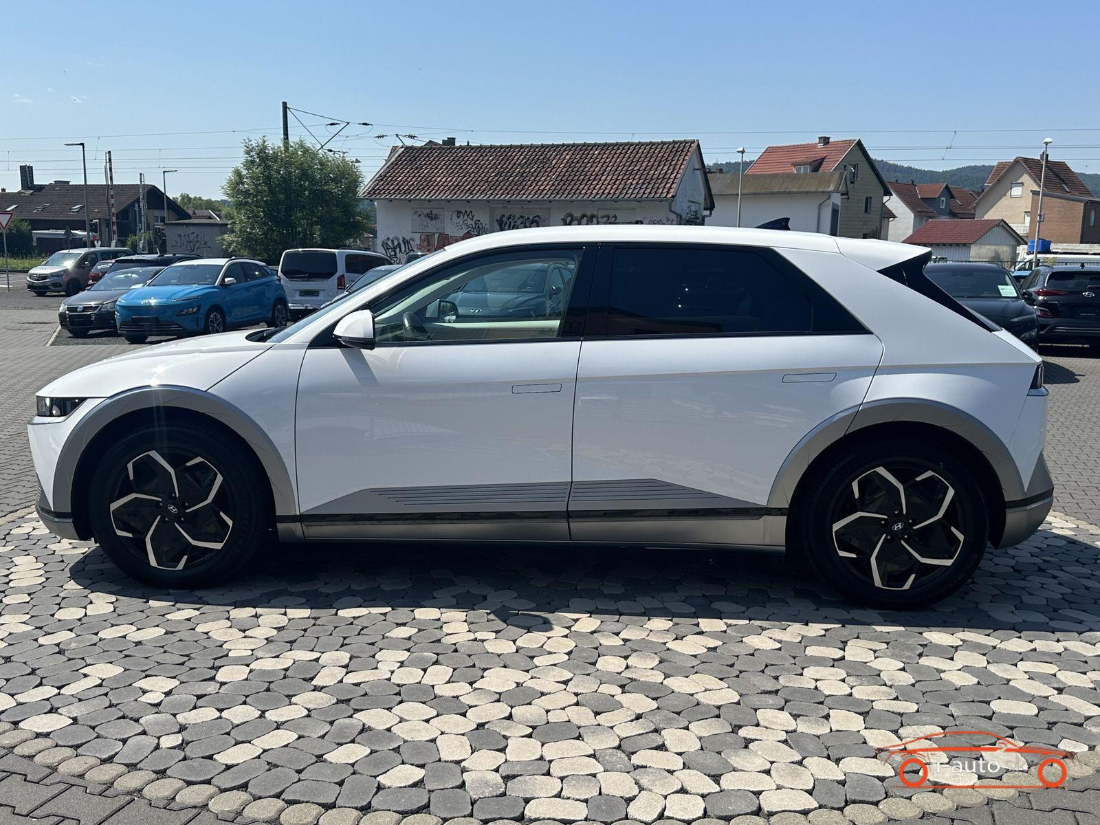 Hyundai IONIQ 5 Techniq 4WD  72,6kWh za 28700€