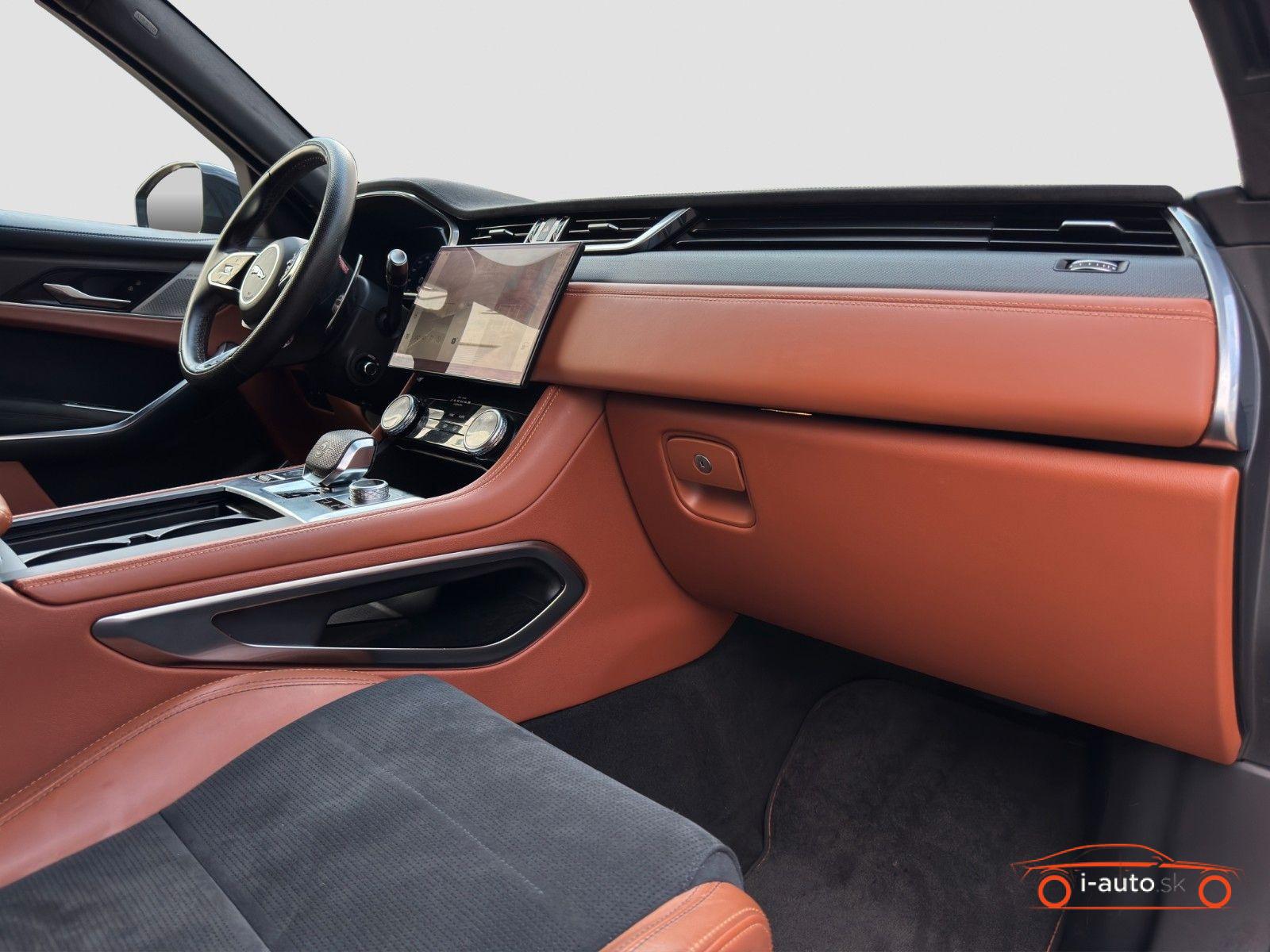 Jaguar F-Pace P550 AWD SVR za 52500€