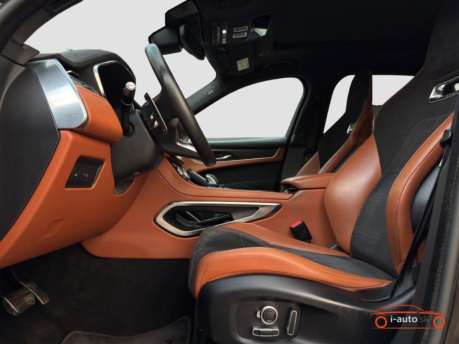 Jaguar F-Pace P550 AWD SVR za 52500€