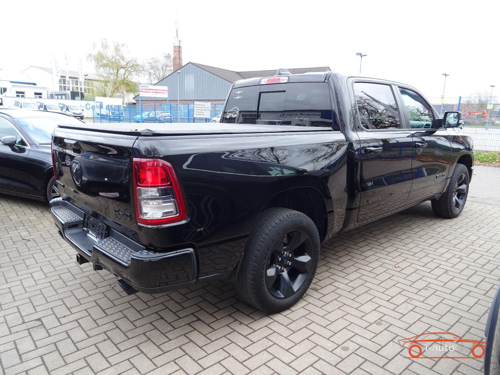 Dodge RAM 5.7 1500 HEMI 4X4 BIG HORN CREW CAB za 36500€