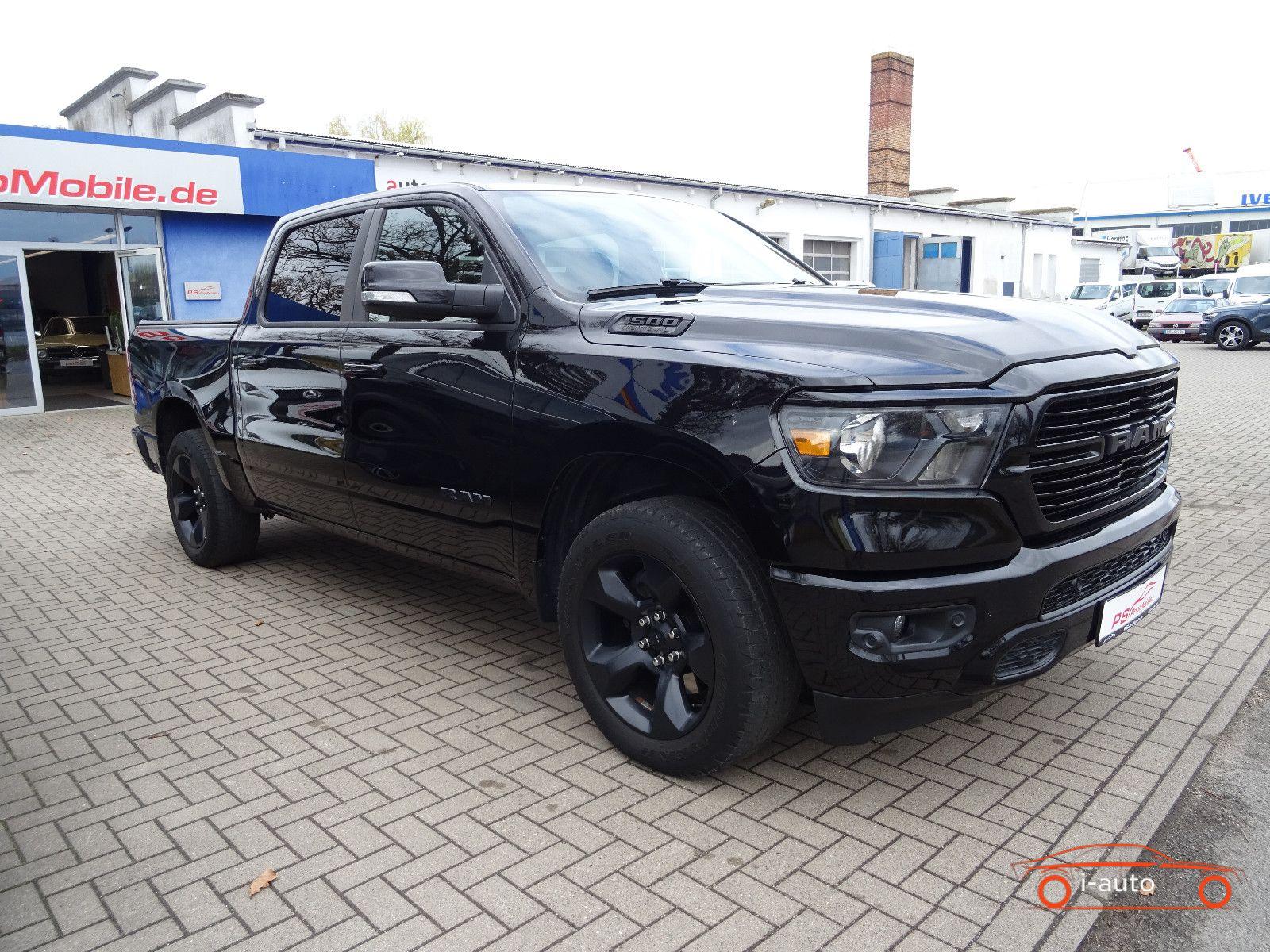 Dodge RAM 5.7 1500 HEMI 4X4 BIG HORN CREW CAB za 36500€