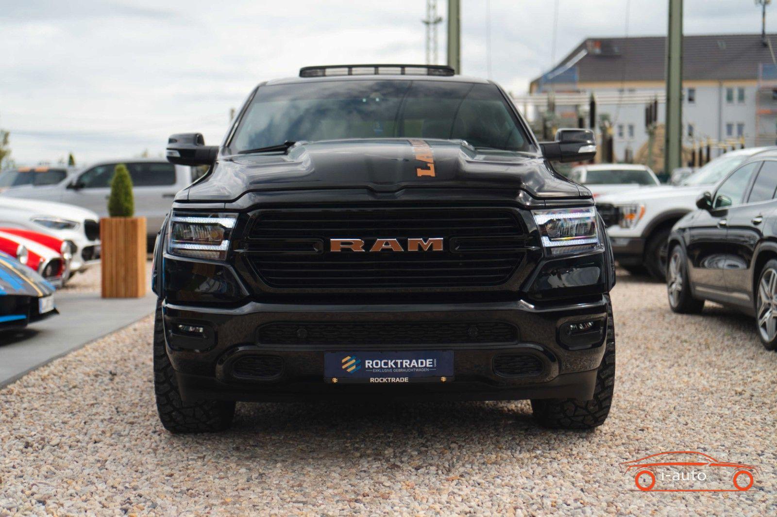 Dodge RAM 5.7 V8 HEMI 4x4 Night LARAMIE za 51300€
