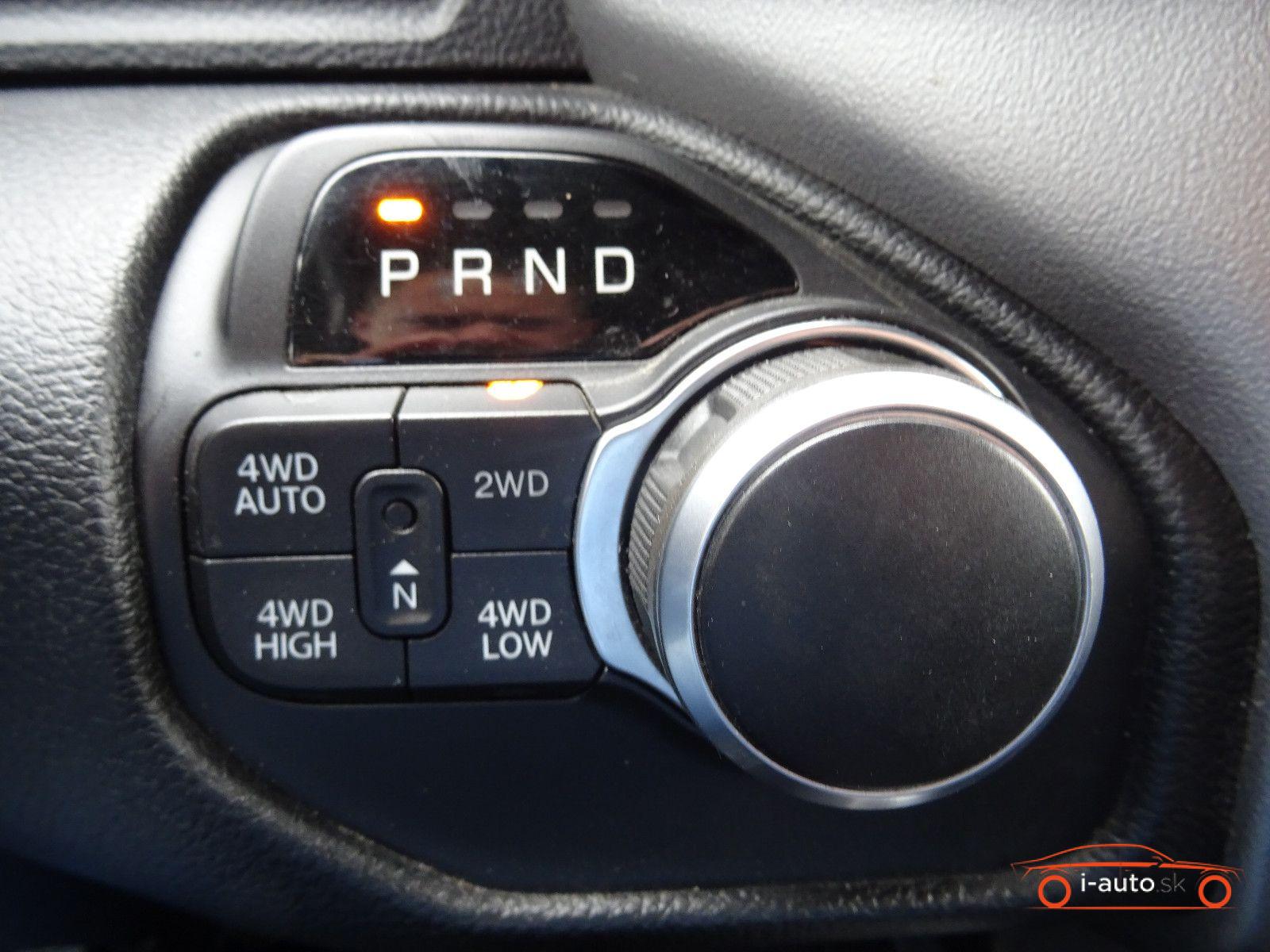 Dodge RAM 5.7 1500 HEMI 4X4 BIG HORN CREW CAB za 36500€