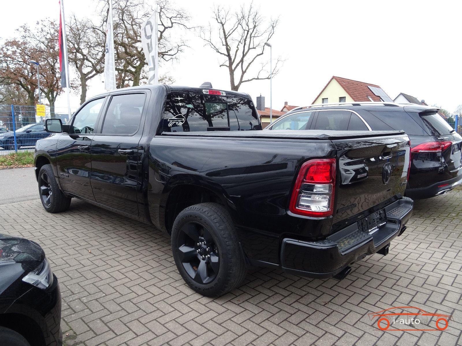 Dodge RAM 5.7 1500 HEMI 4X4 BIG HORN CREW CAB za 36500€