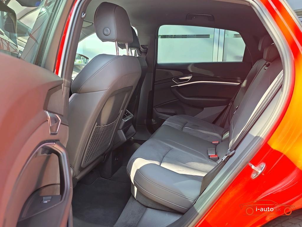 Audi e-tron SPORTBACK 55 quattro S LINE BLACK Style za 36500€