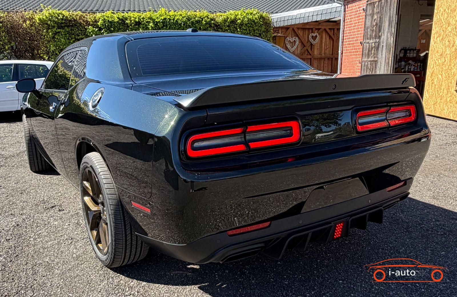 Dodge Challenger 3.6 AWD za 28000€