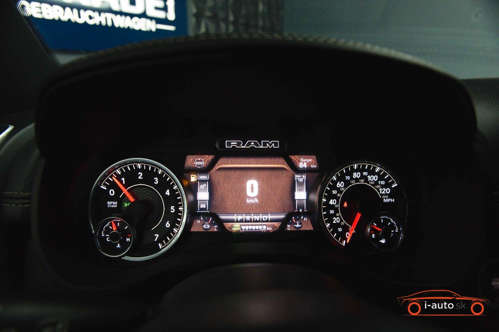 Dodge RAM 5.7 V8 HEMI 4x4 Night LARAMIE za 51300€