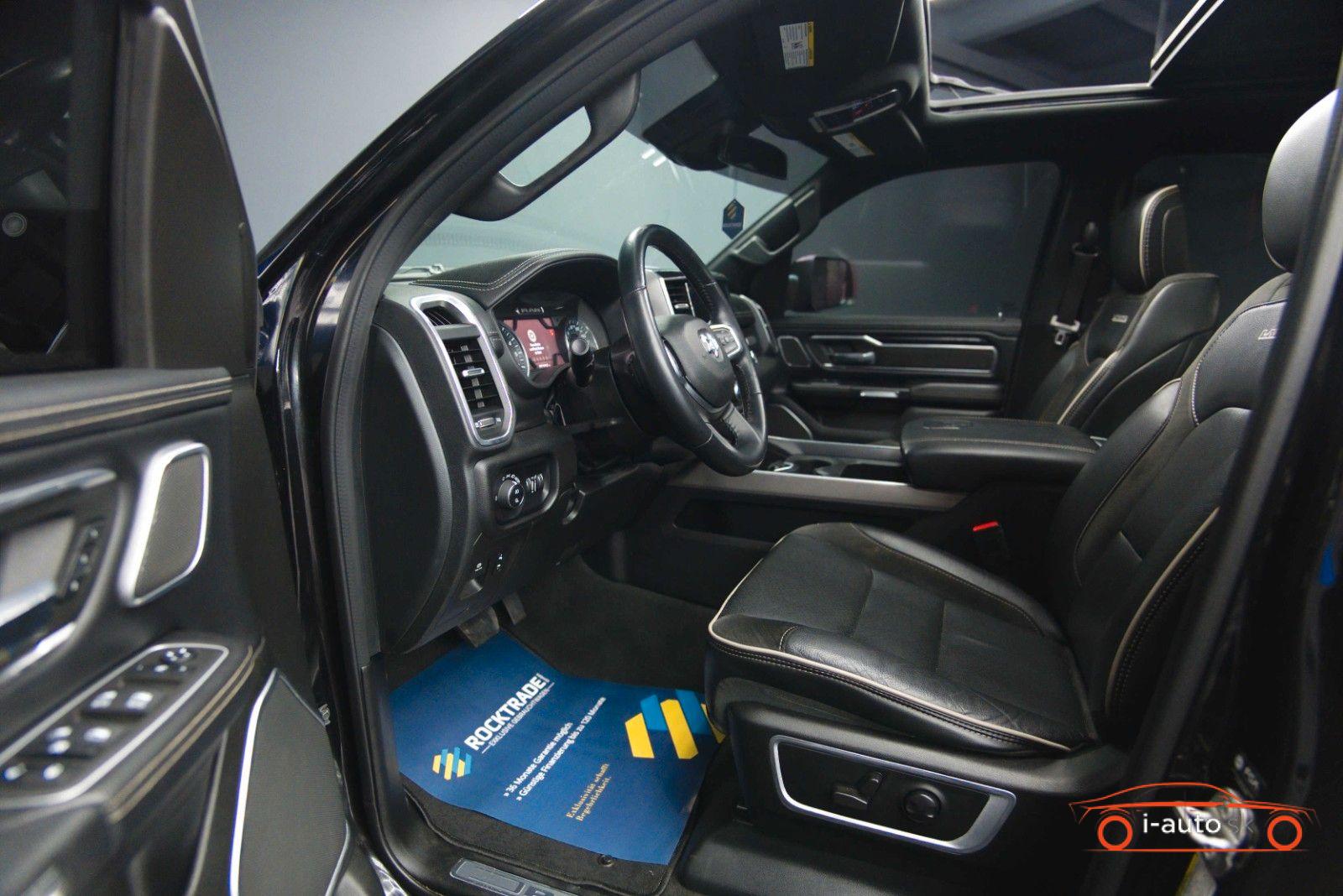Dodge RAM 5.7 V8 HEMI 4x4 Night LARAMIE za 51300€
