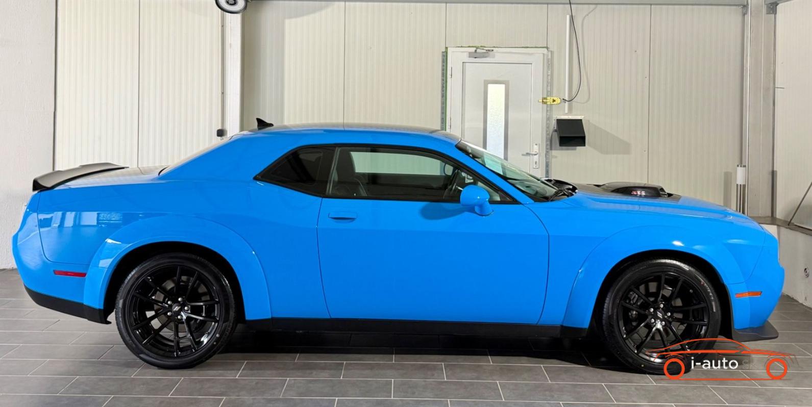Dodge Challenger 5,7l V8 SHAKER za 41900€