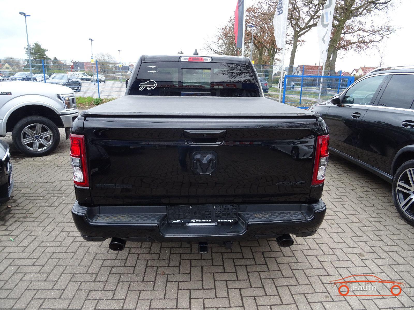 Dodge RAM 5.7 1500 HEMI 4X4 BIG HORN CREW CAB za 36500€