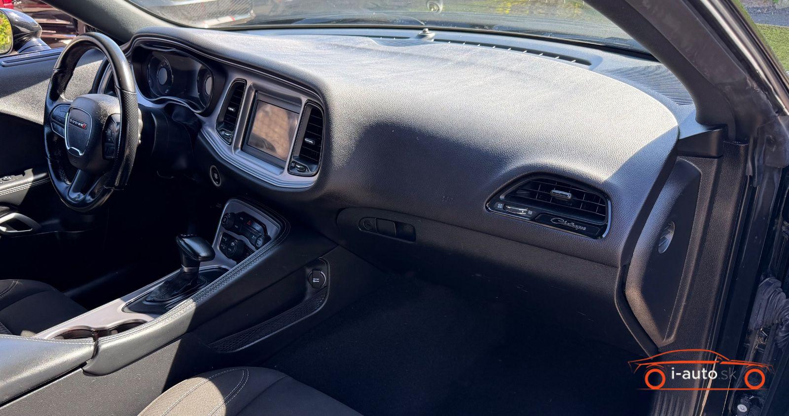 Dodge Challenger 3.6 AWD za 28000€