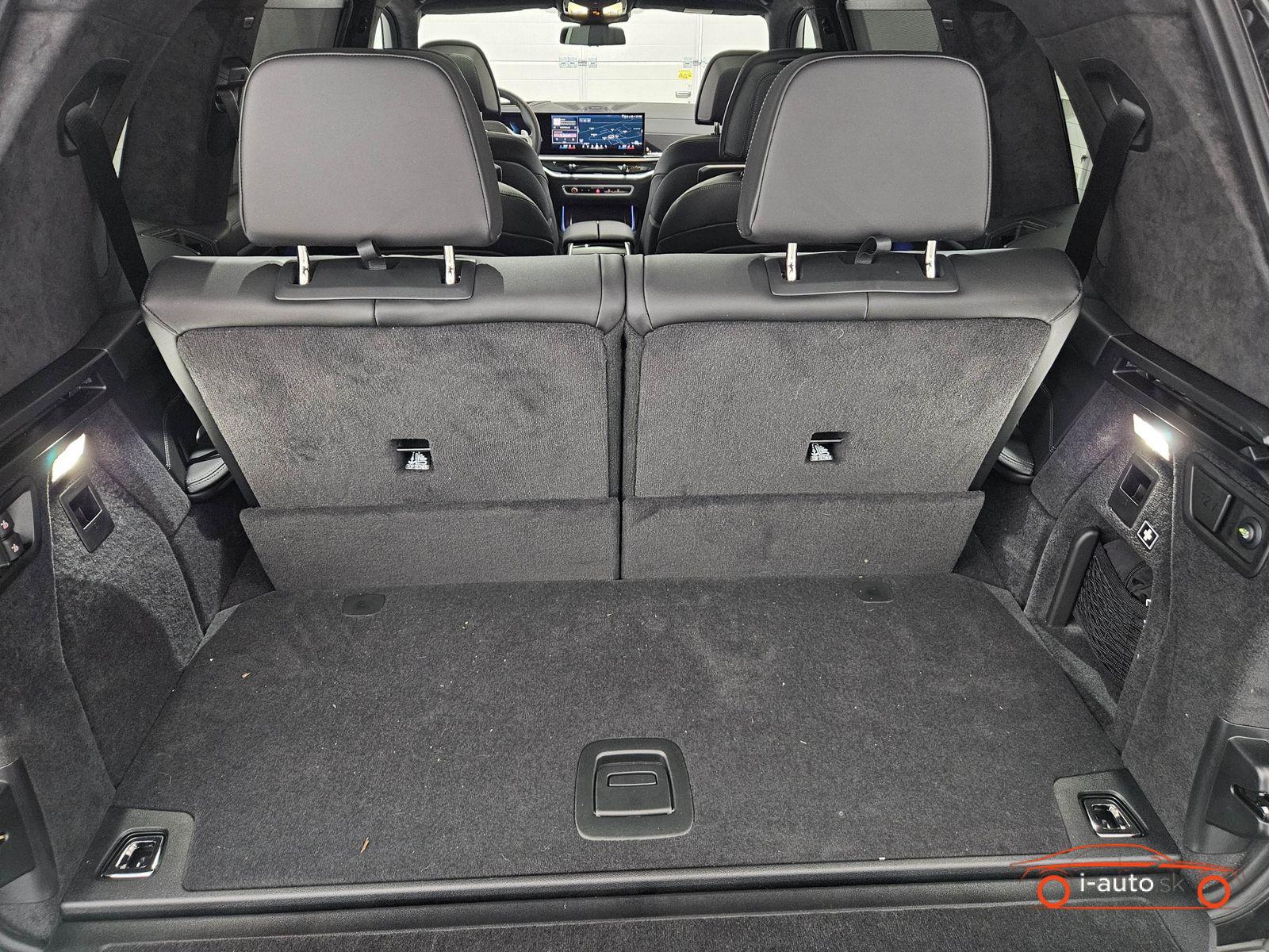 BMW X7 xDrive 40d za 111000€