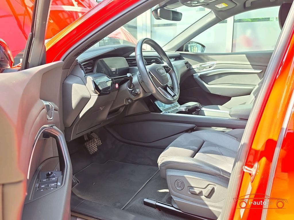 Audi e-tron SPORTBACK 55 quattro S LINE BLACK Style za 36500€