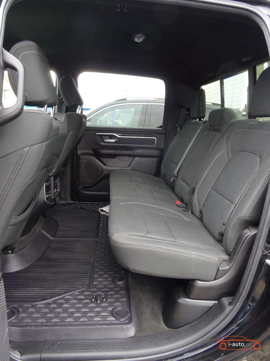 Dodge RAM 5.7 1500 HEMI 4X4 BIG HORN CREW CAB za 36500€
