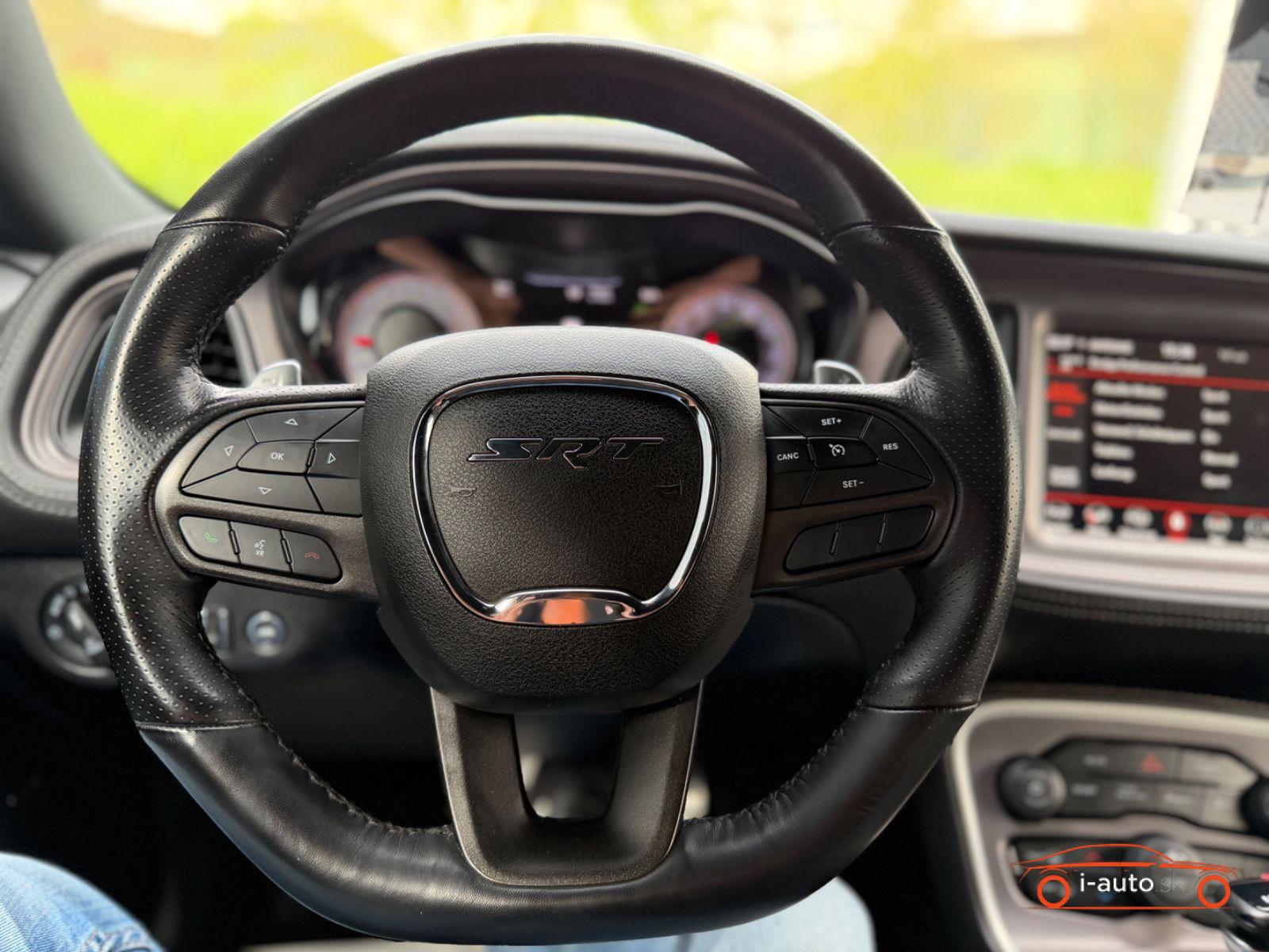 Dodge Challenger 5,7l V8 SHAKER za 41900€