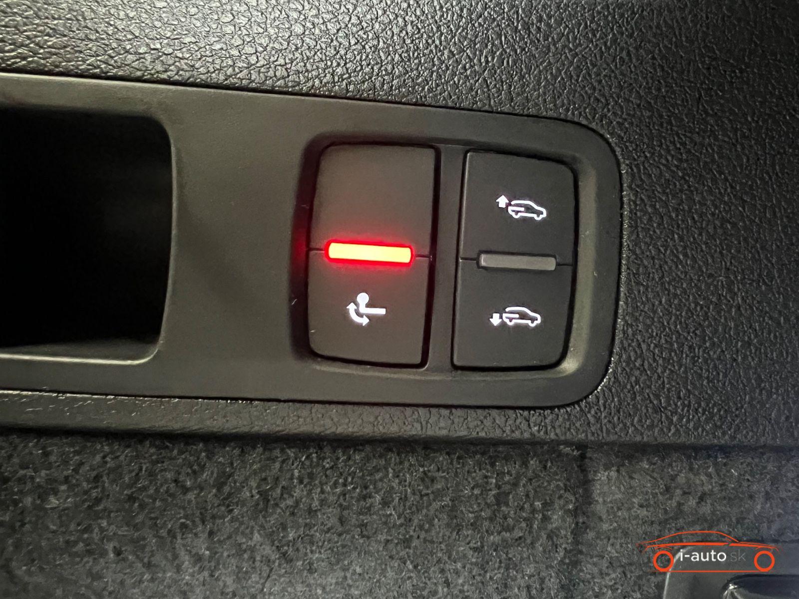 Audi Q5 50 TDI quattro S line  za 37300€