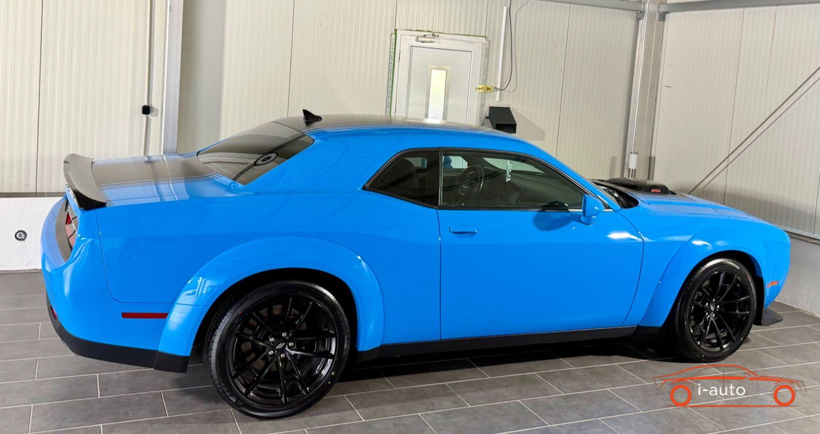 Dodge Challenger 5,7l V8 SHAKER za 41900€