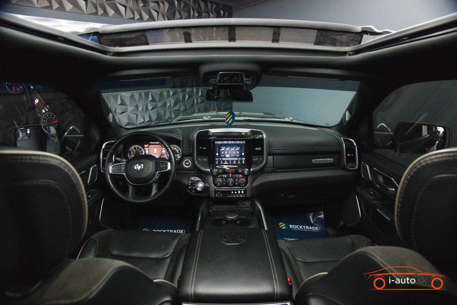 Dodge RAM 5.7 V8 HEMI 4x4 Night LARAMIE za 51300€