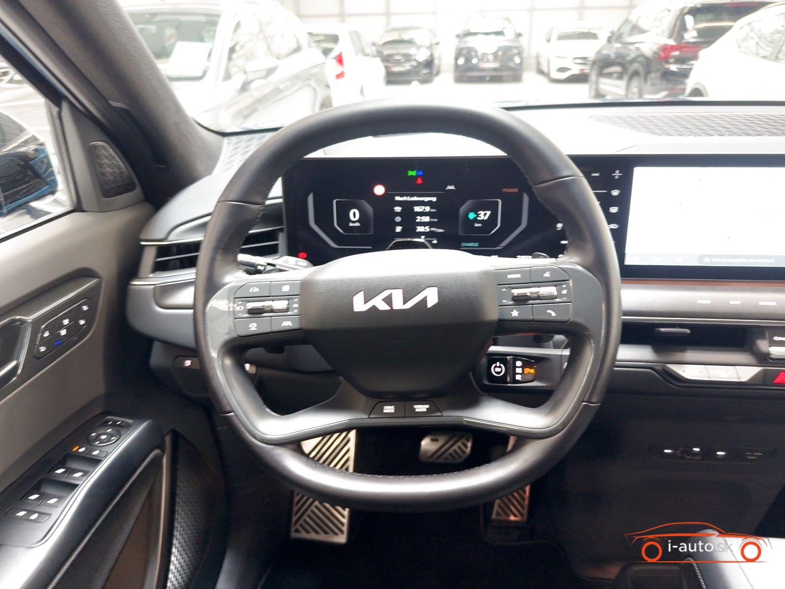 Kia EV9 GT-line  Launch Edition 4WD za 63900€