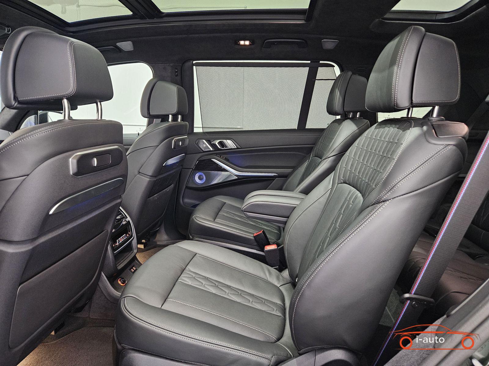 BMW X7 xDrive 40d za 111000€