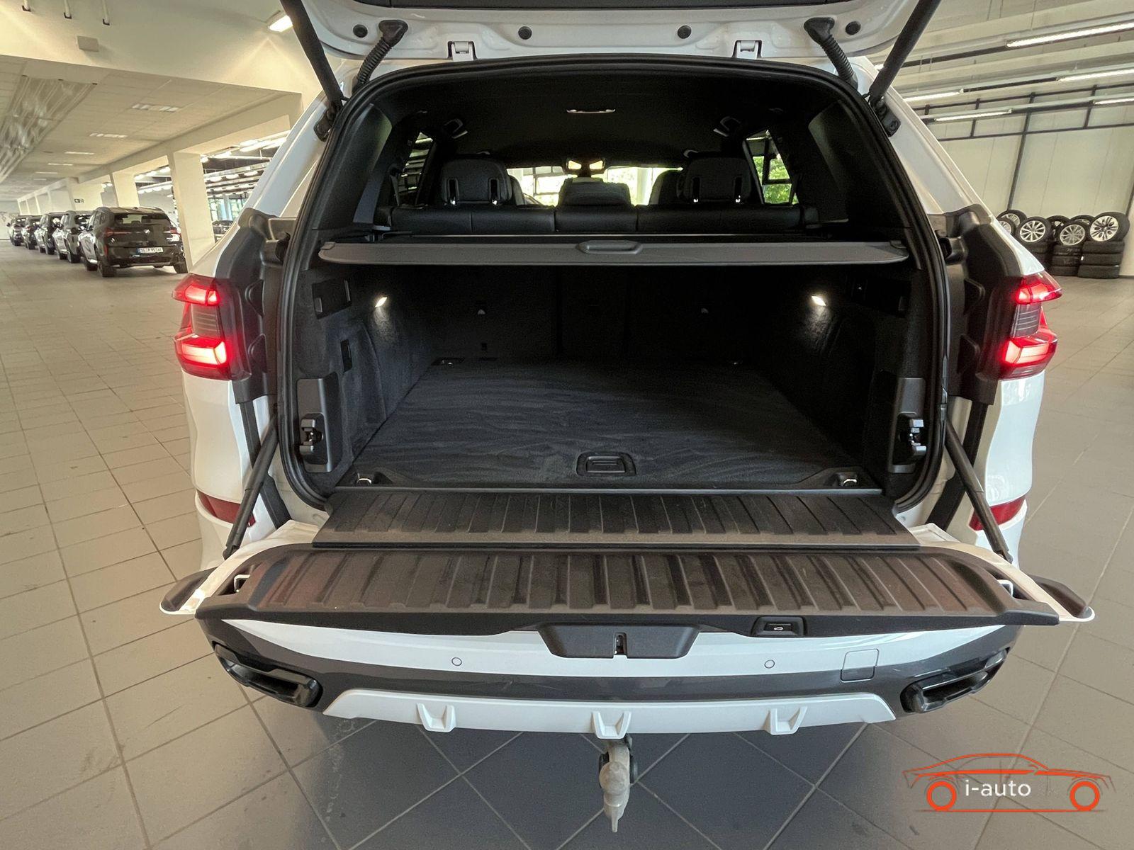 BMW X5 xDrive 30d M Sport za 58900€