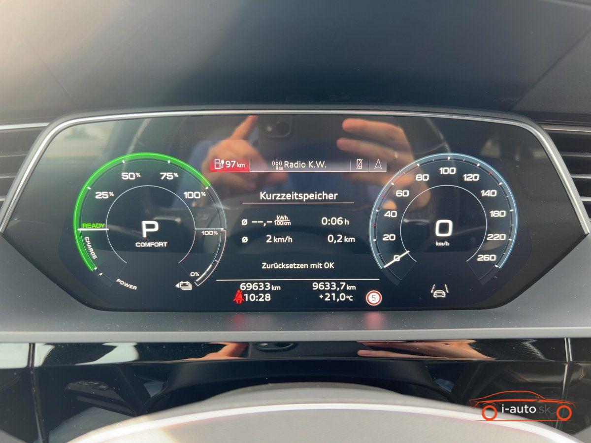 Audi e-tron Sportback S line 50 quattro za 33500€