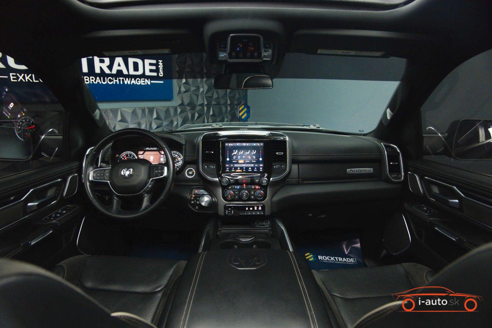 Dodge RAM 5.7 V8 HEMI 4x4 Night LARAMIE za 51300€