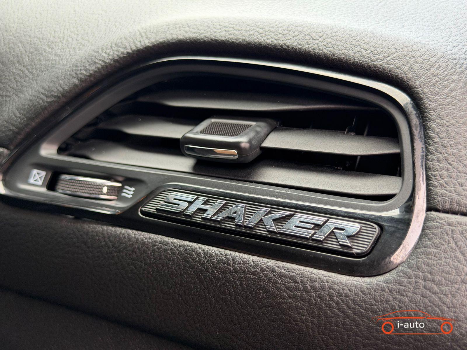Dodge Challenger 5,7l V8 SHAKER za 41900€