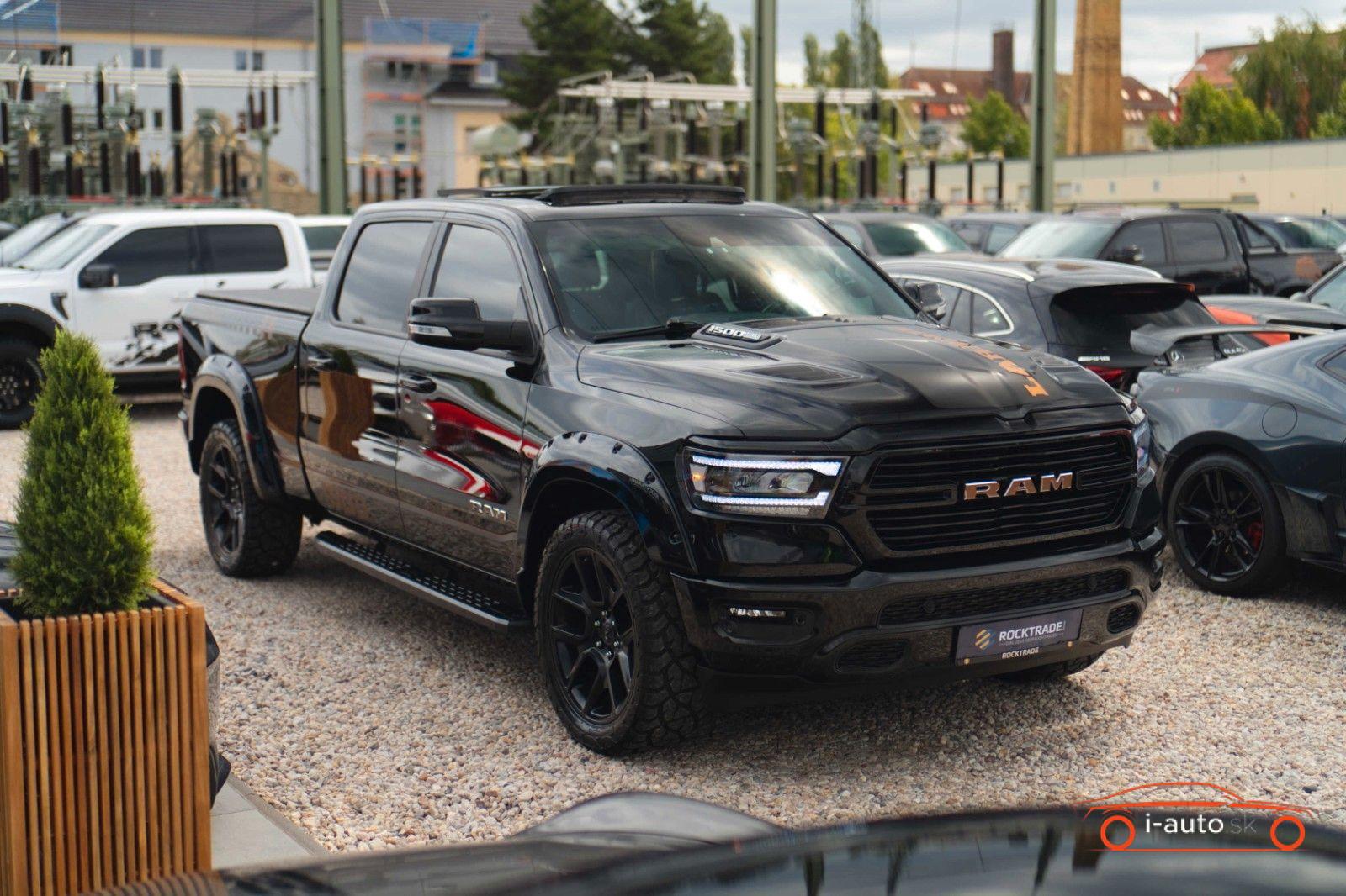 Dodge RAM 5.7 V8 HEMI 4x4 Night LARAMIE za 51300€