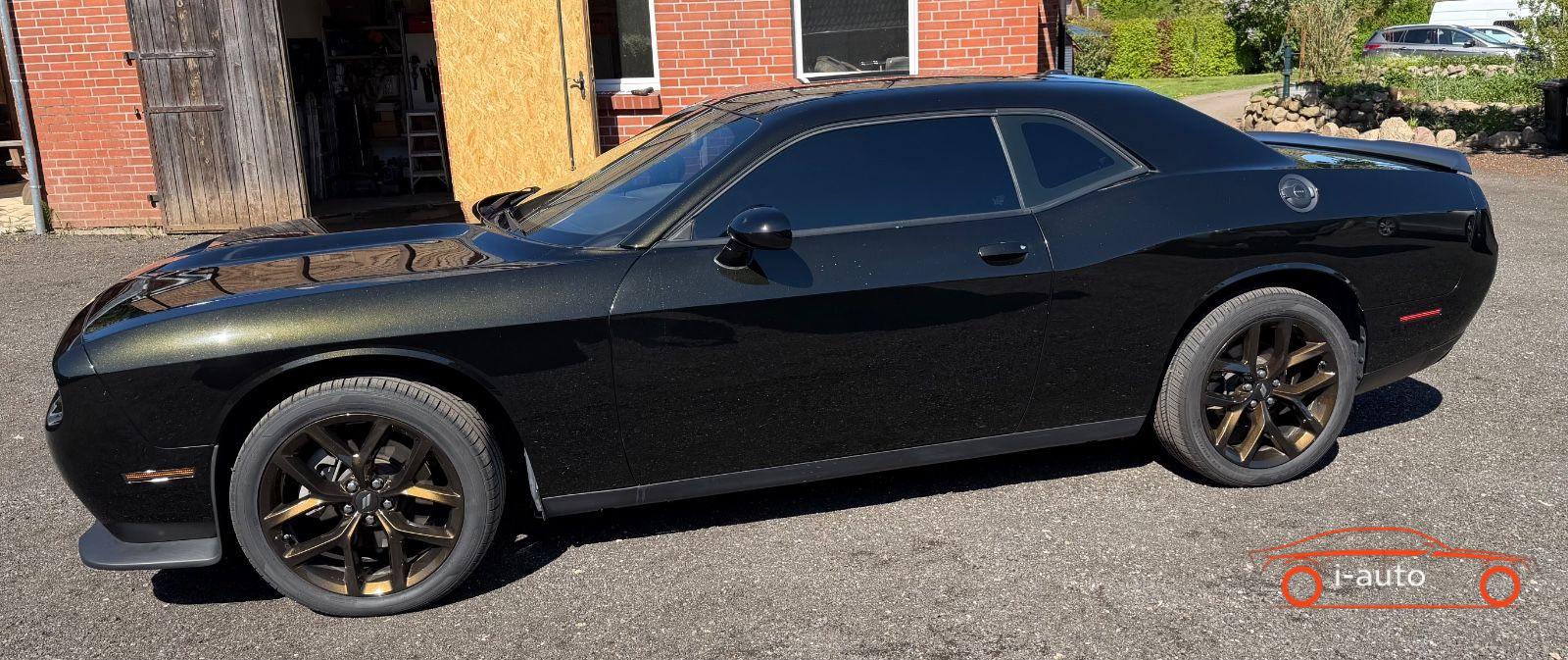 Dodge Challenger 3.6 AWD za 28000€