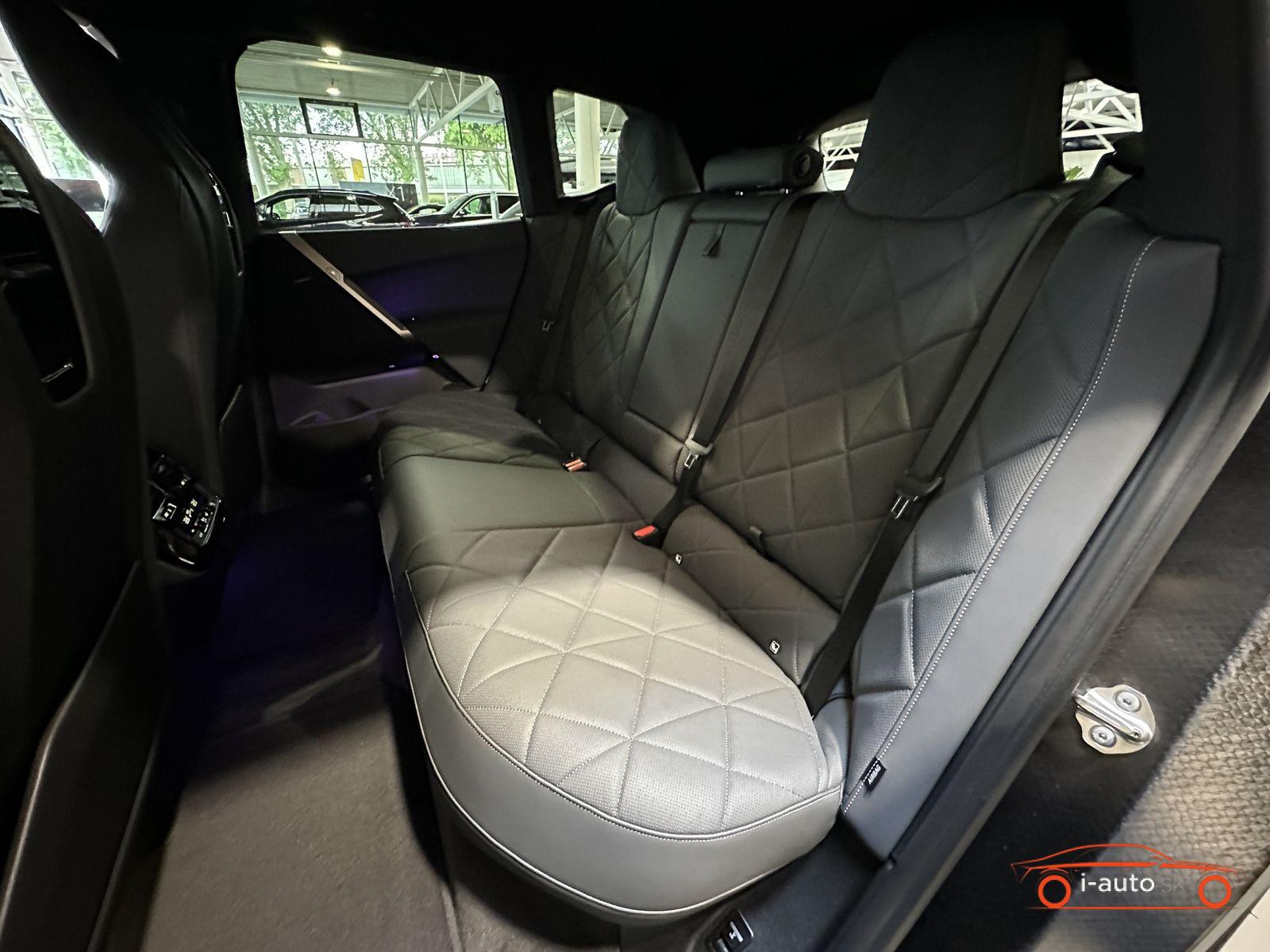 BMW iX xDrive 40  za 67300€